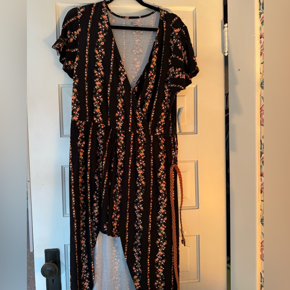 V Neck Shortie High Low Romper outfit